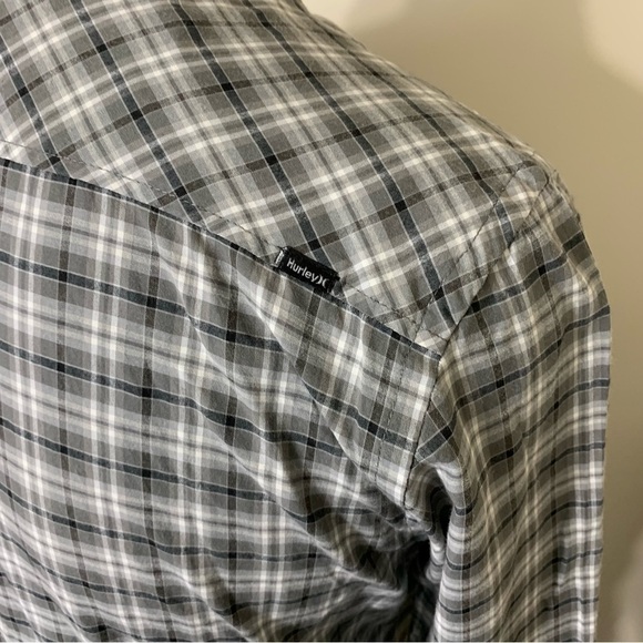 HURLEY Active wear Preppy Gray Plaid Casual Button Down Shirt Chest pocket Sz L - Picture 7 of 13